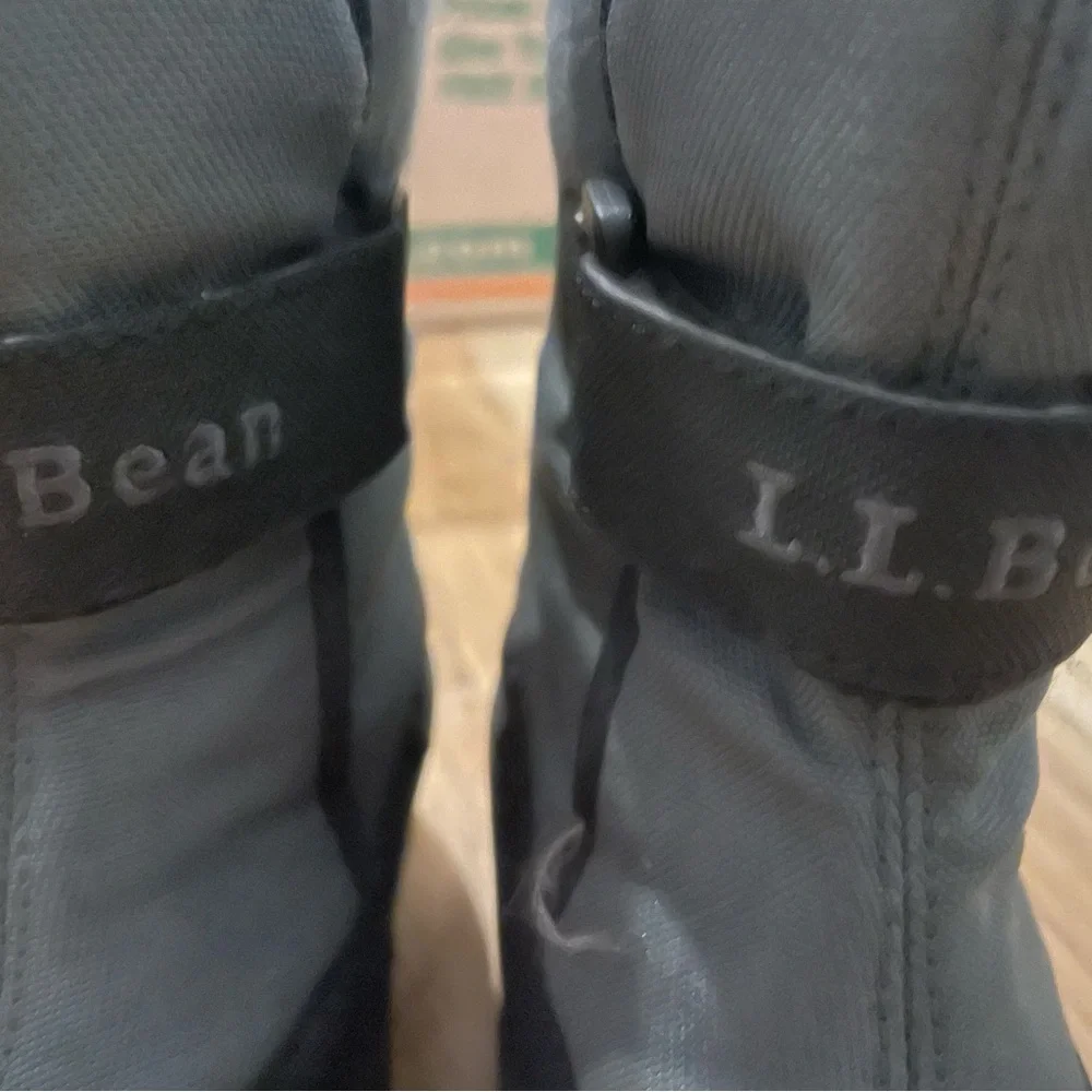 L.L. Bean Kids Black and Gray Snow Boots - Picture 2 of 2